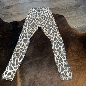 CHEETAH PRINT AERIE LEGGINGS